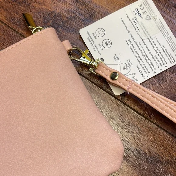 Charging Wallet - Picture 3 of 8